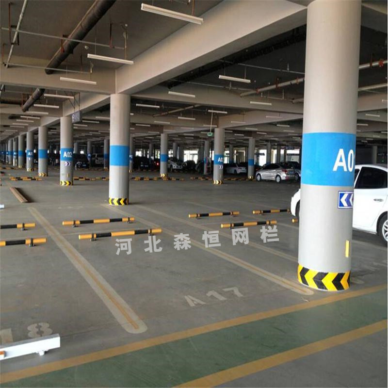 咸陽(yáng)停車(chē)場(chǎng)欄桿安裝全攻略 森恒欄桿A助力超市停車(chē)高效管理